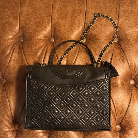 Tory Burch Fleming Quilted Convertible Shoulder Bag - Picture 2 of 15